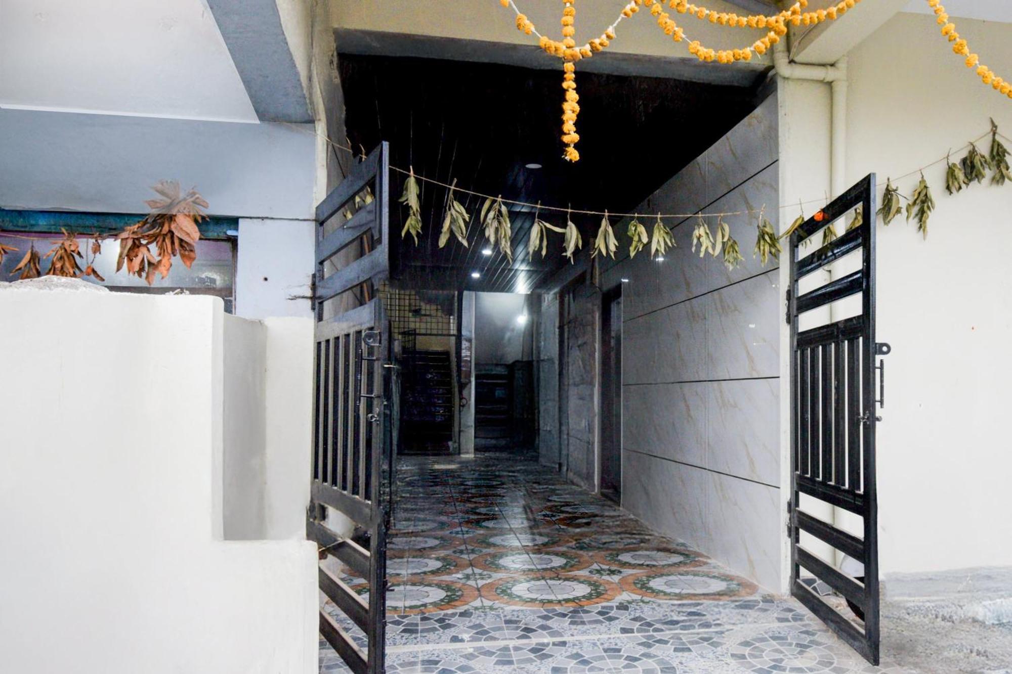 Hotel Super Collection O Srisailam Highway Shamshabad Esterno foto