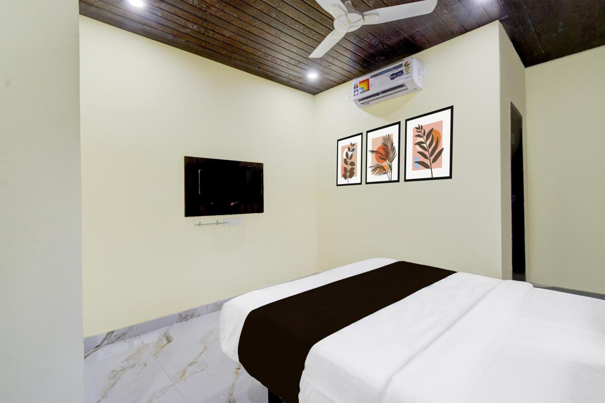 Hotel Super Collection O Srisailam Highway Shamshabad Esterno foto