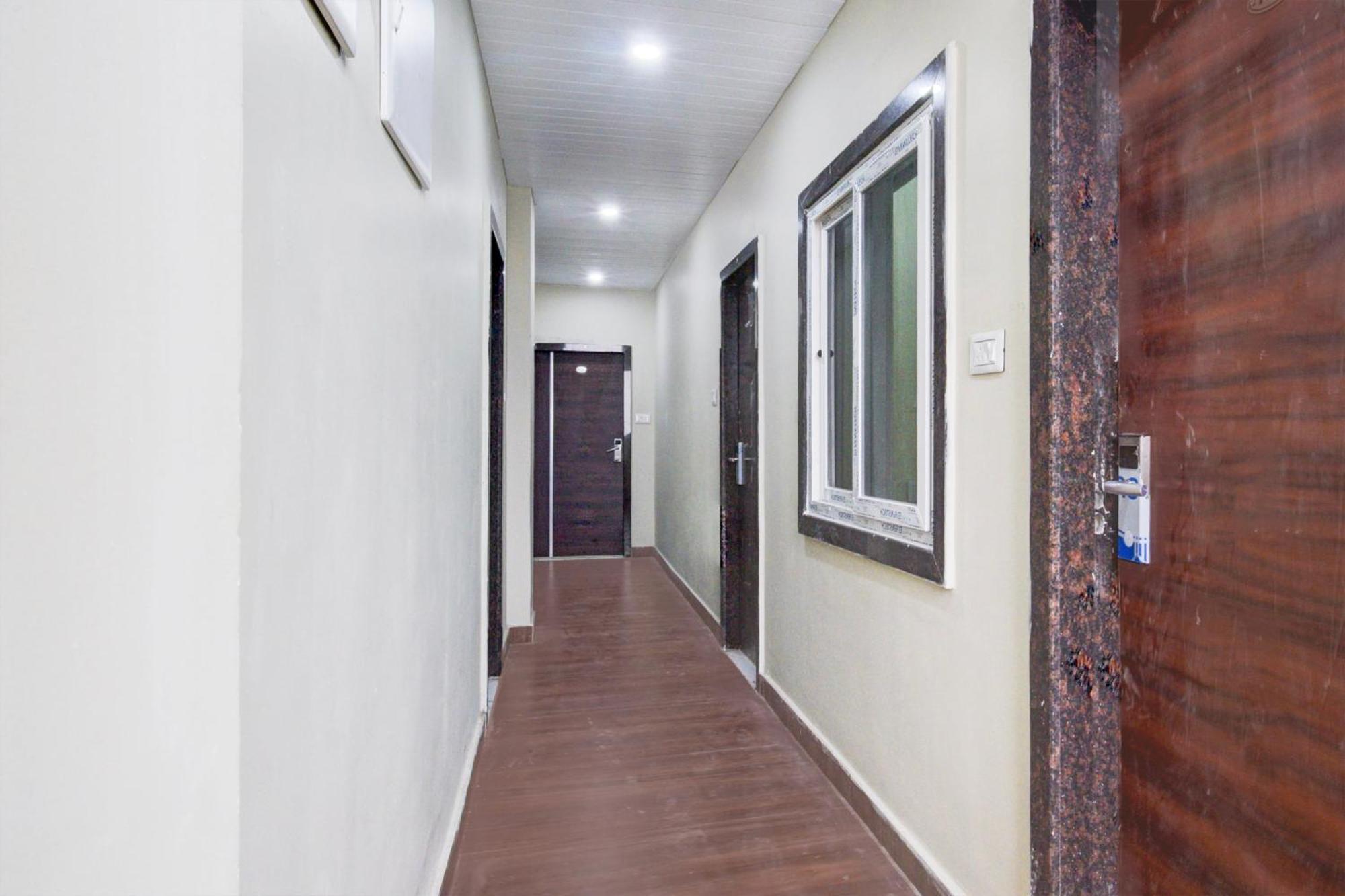 Hotel Super Collection O Srisailam Highway Shamshabad Esterno foto