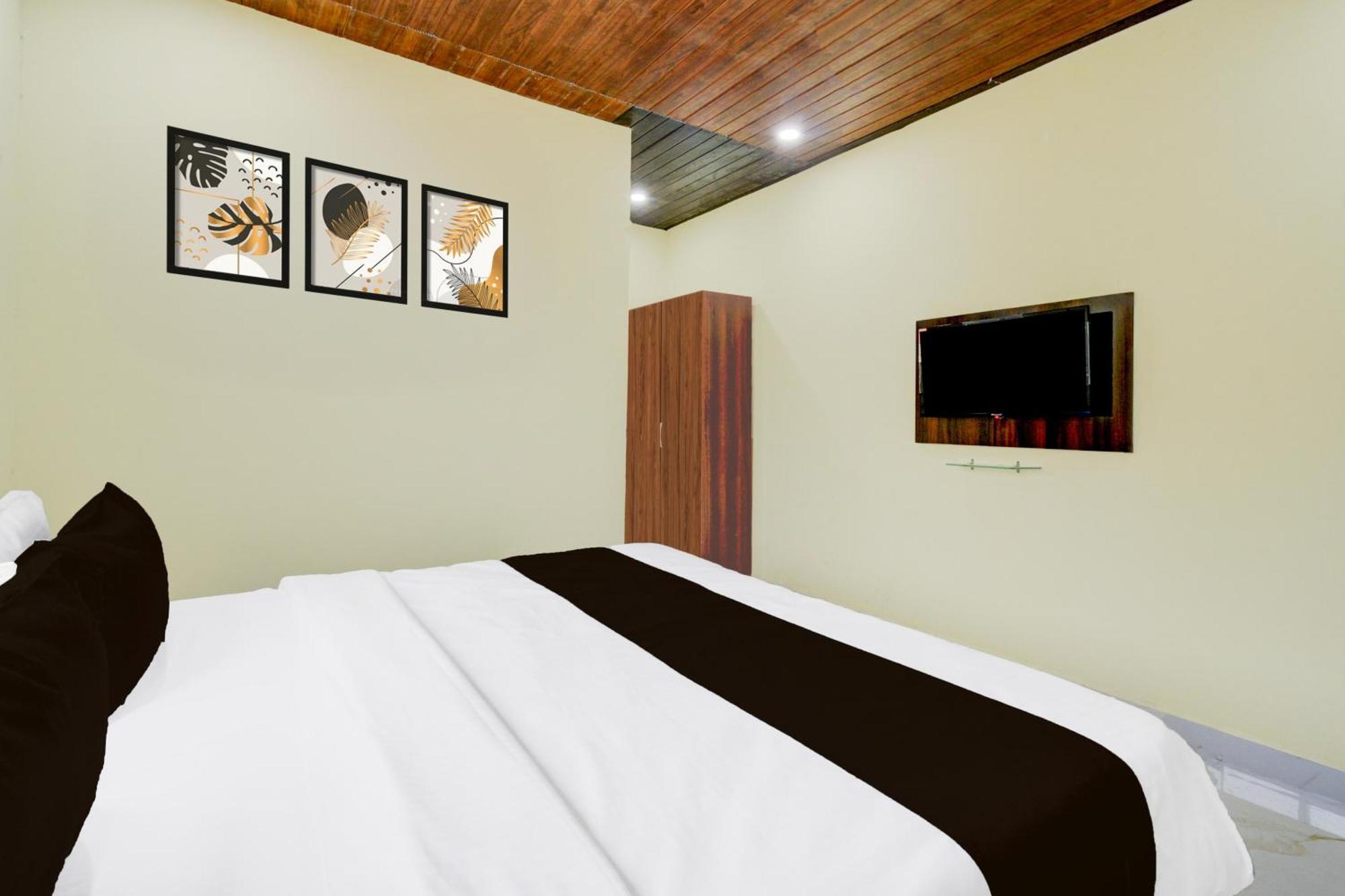 Hotel Super Collection O Srisailam Highway Shamshabad Esterno foto